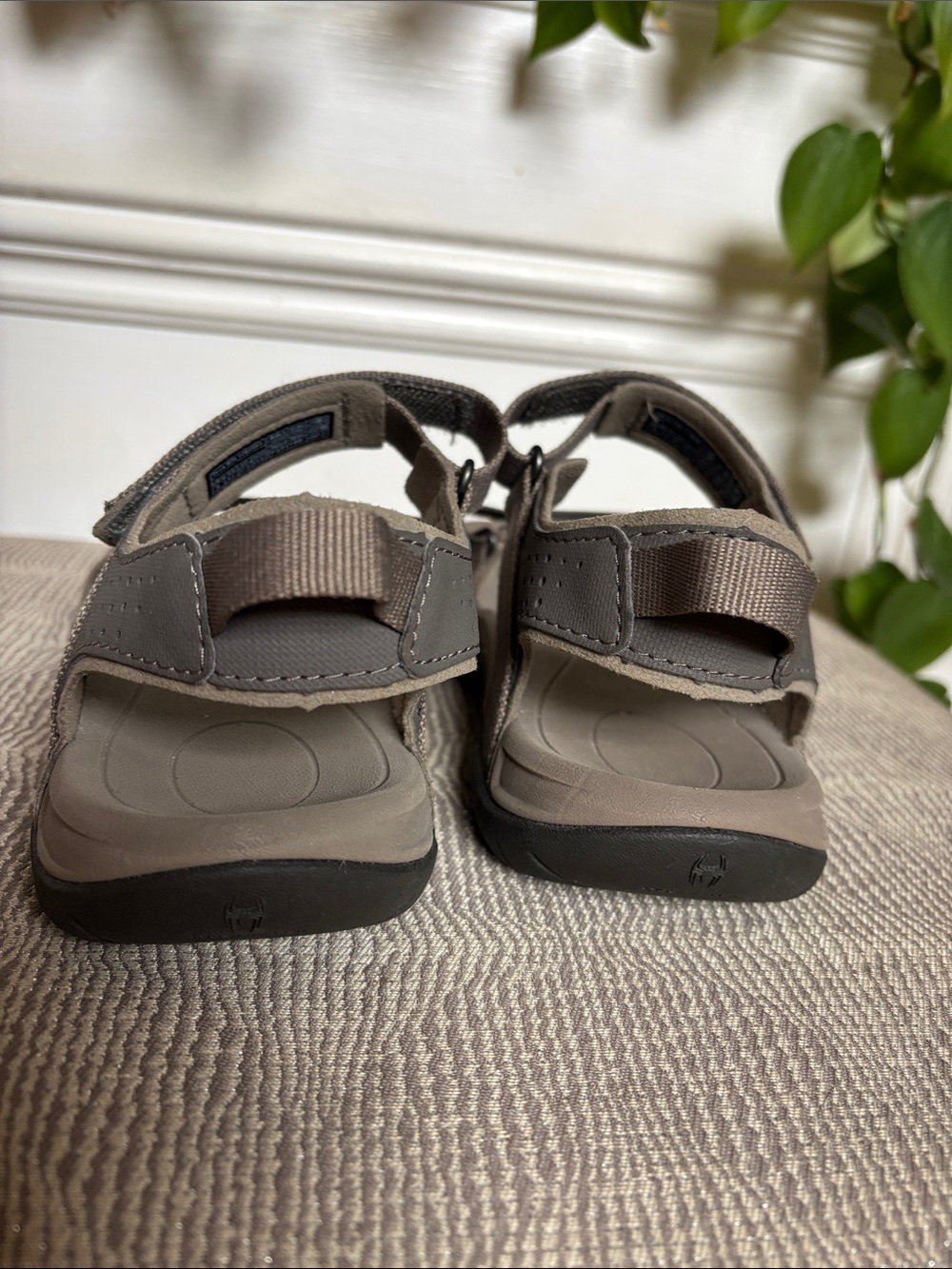 Teva Verra Sport Taupe Adjustable Strap Sandals Size 6 - Picture 7 of 8